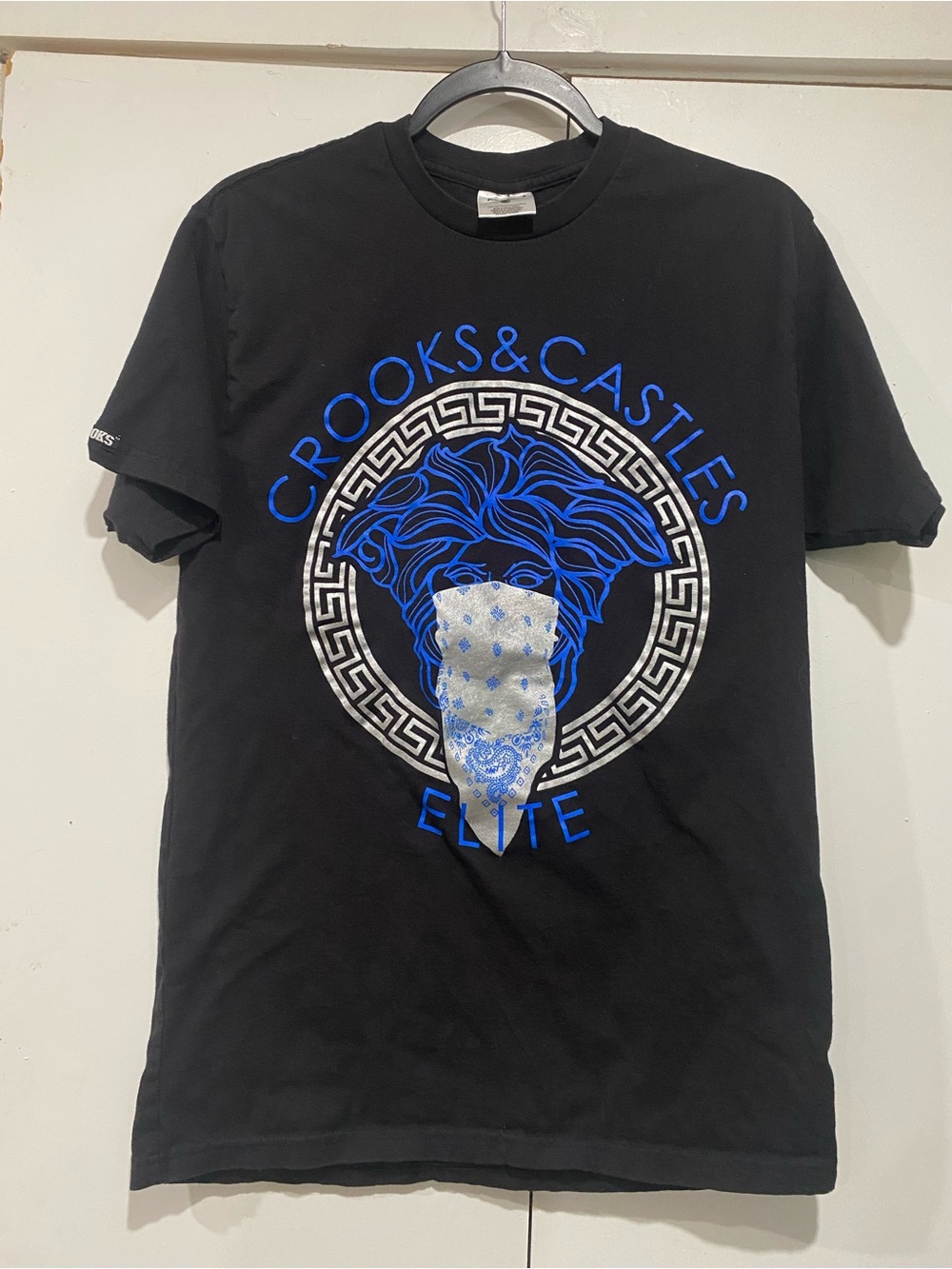 Crooks & Castles T-shirt Mens medium Black Blue Medusa Goth Grunge